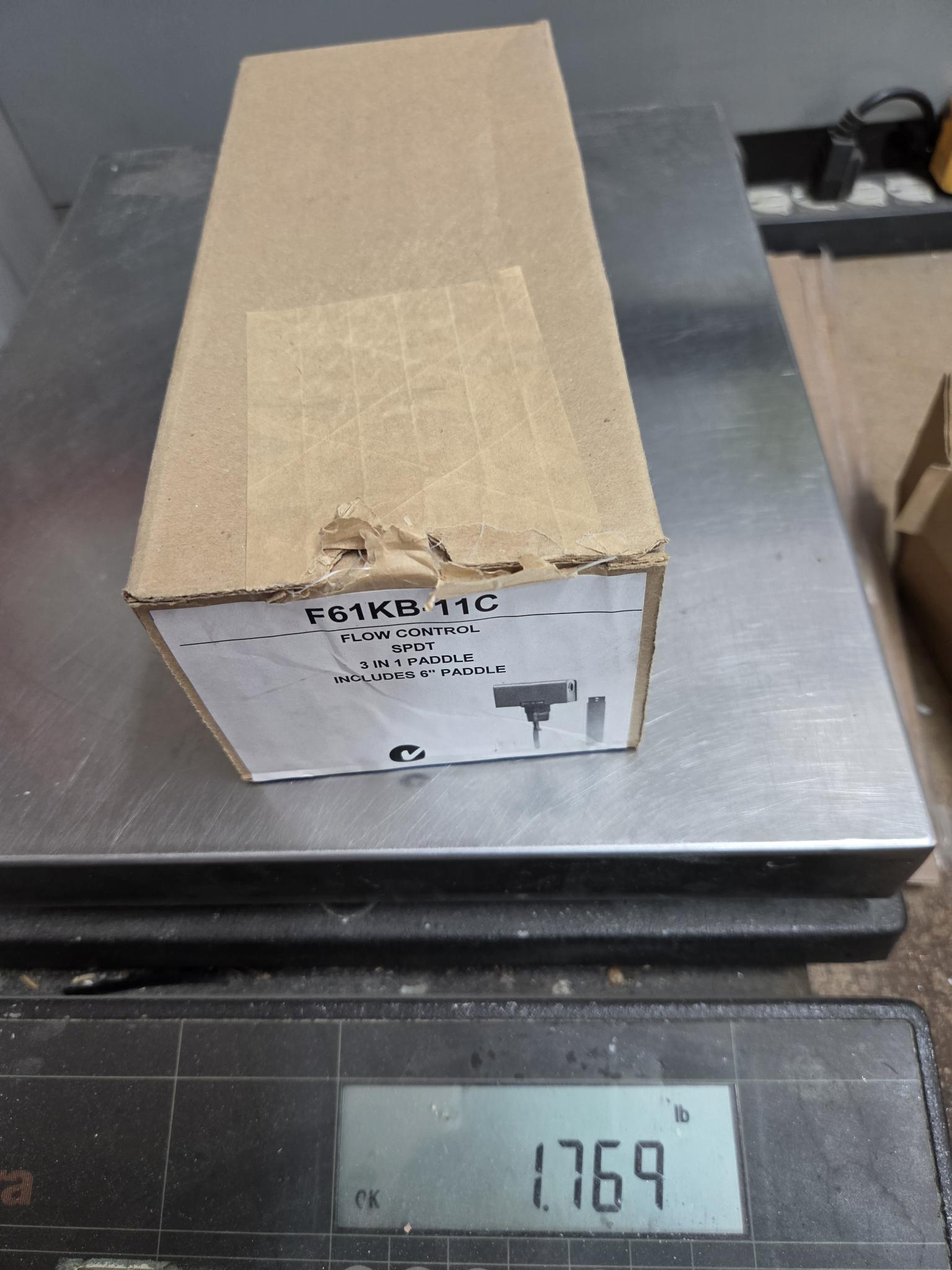 Johnson Controls F61KB-11C Paddle Flow Switch